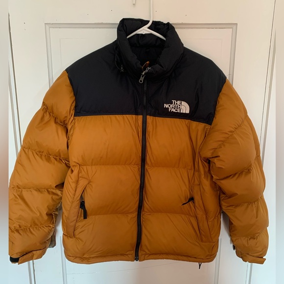 THE NORTH FACE NUPTSE 700 PUFFER 🧡🖤🧡 - Picture 1 of 5